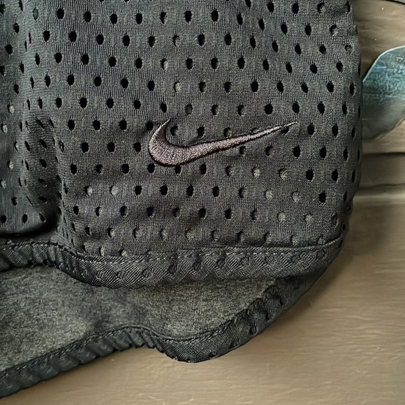 Nike Pair Shorts - Picture 9 of 11
